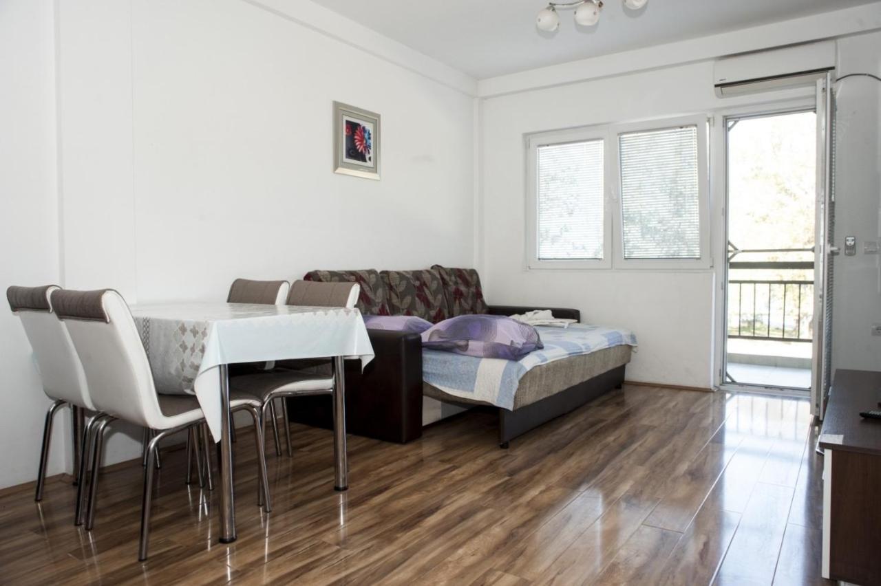 Apartments Villa Zora Dojran ภายนอก รูปภาพ