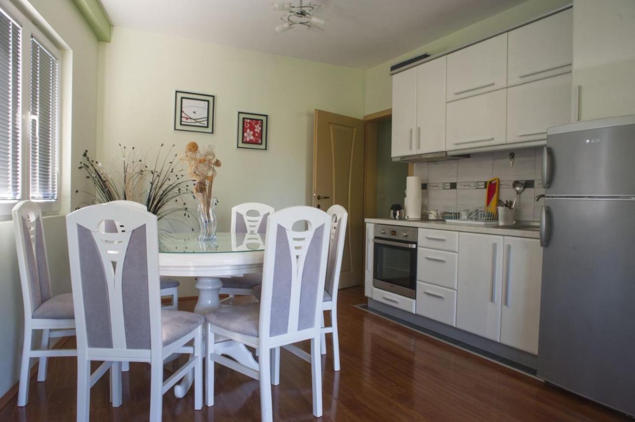 Apartments Villa Zora Dojran ภายนอก รูปภาพ