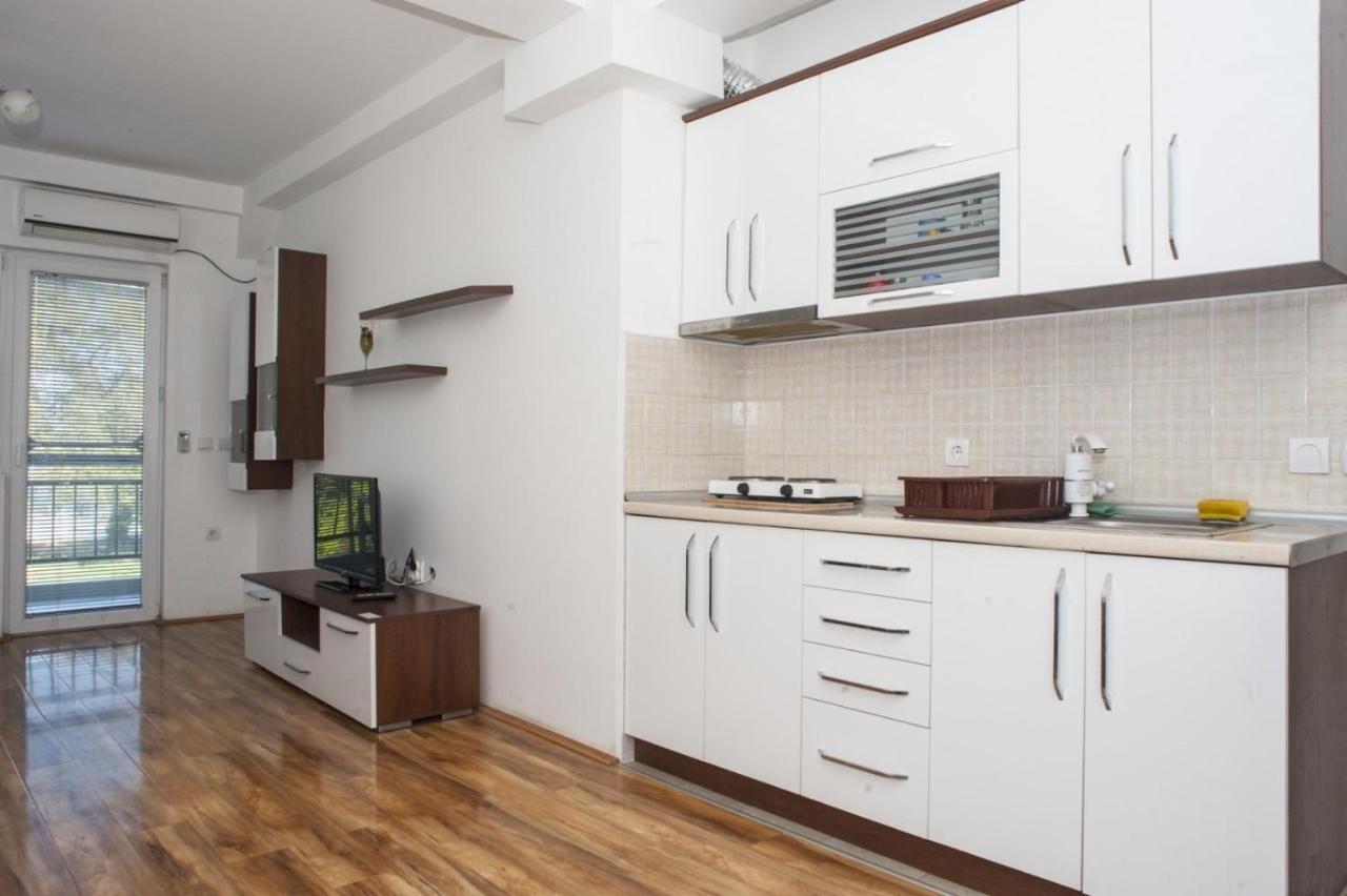 Apartments Villa Zora Dojran ภายนอก รูปภาพ